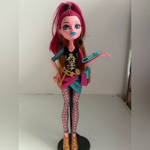 Monster high Gigi grant new scaremester doll